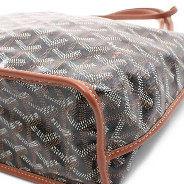 Chevron Print Tote Bag with Matching Pouch