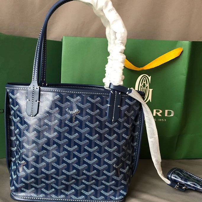 Chevron Print Tote Bag with Matching Pouch