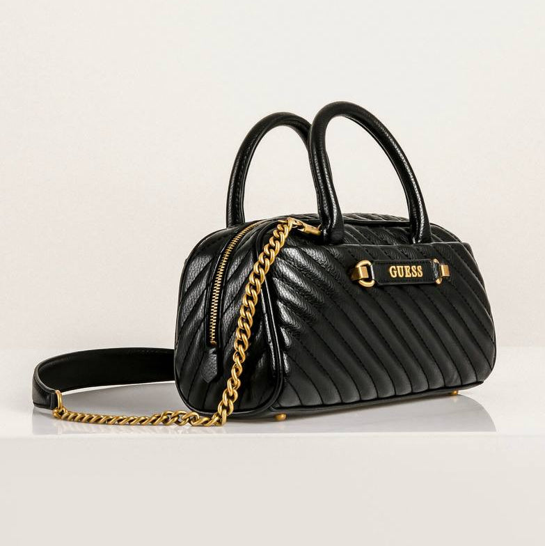 GUESS Black & White Bag 🖤🤍 Chic Carryall