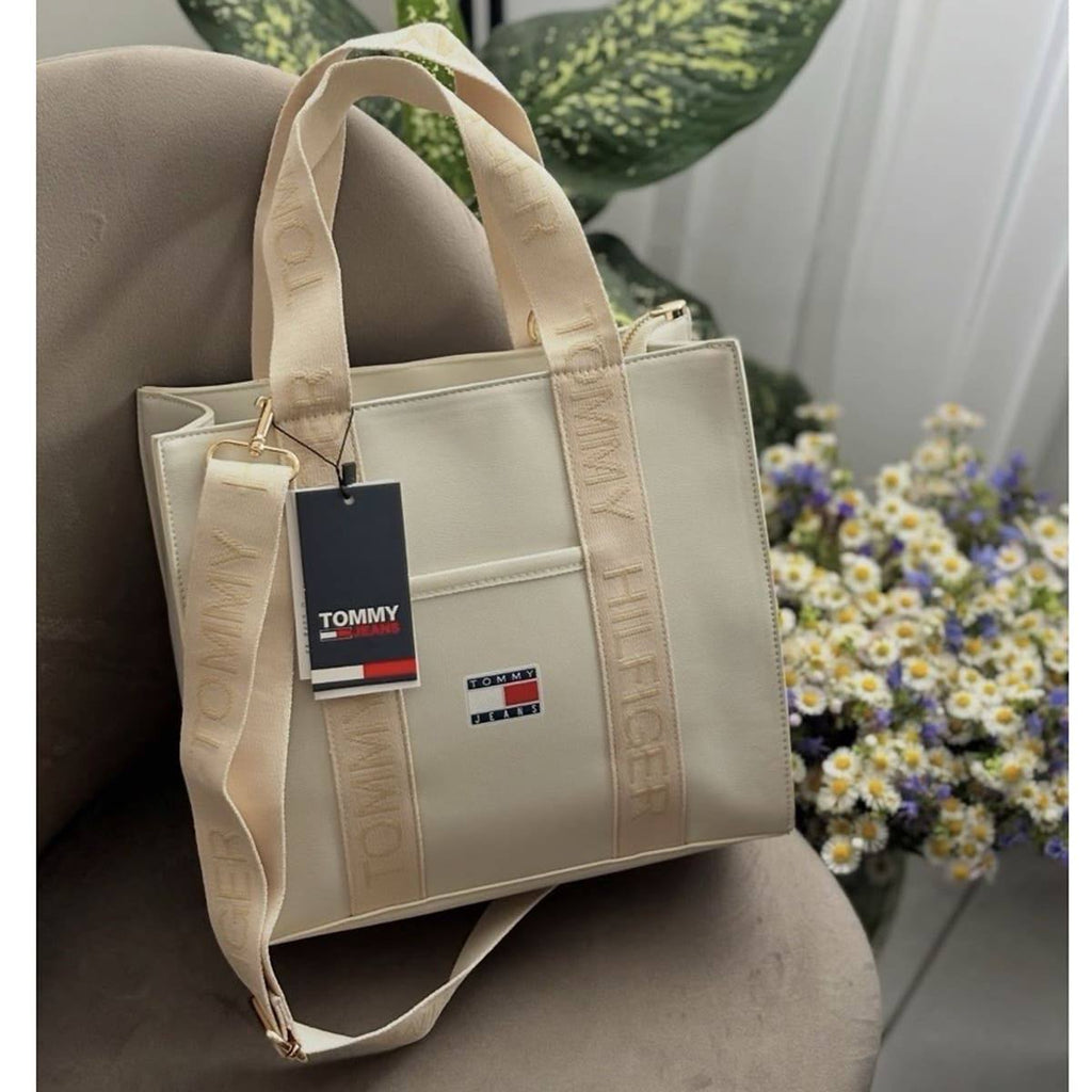 Tommy Hilfiger Jeans Logo Strap Tote Bag in Cream 👜✨