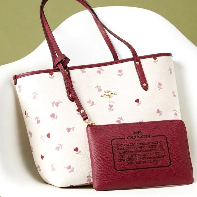 Coach Floral & Heart Print Tote Bag with Matching Pouch 🌸❤️👜