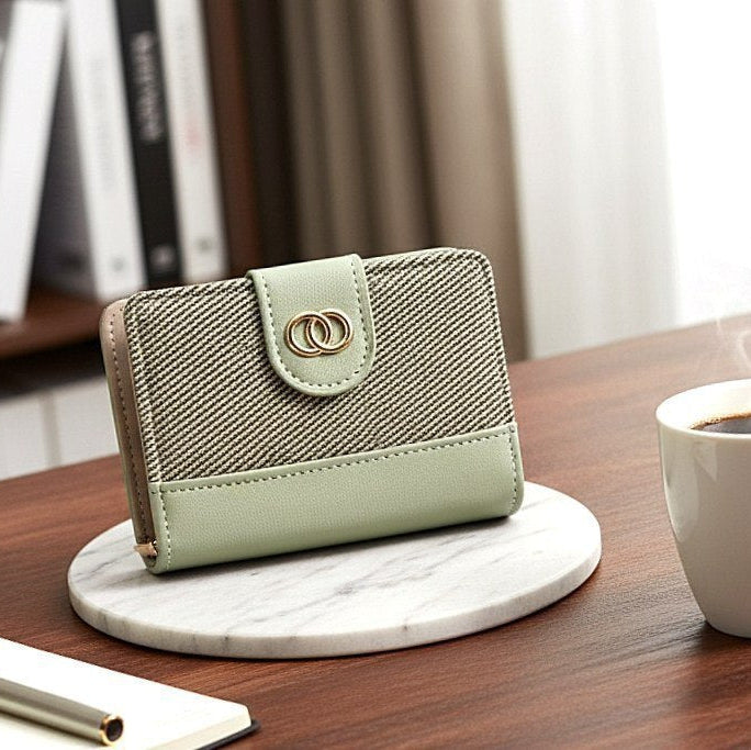 Classic Bi-Fold Wallet: Black & Brown Options 🖤🤎