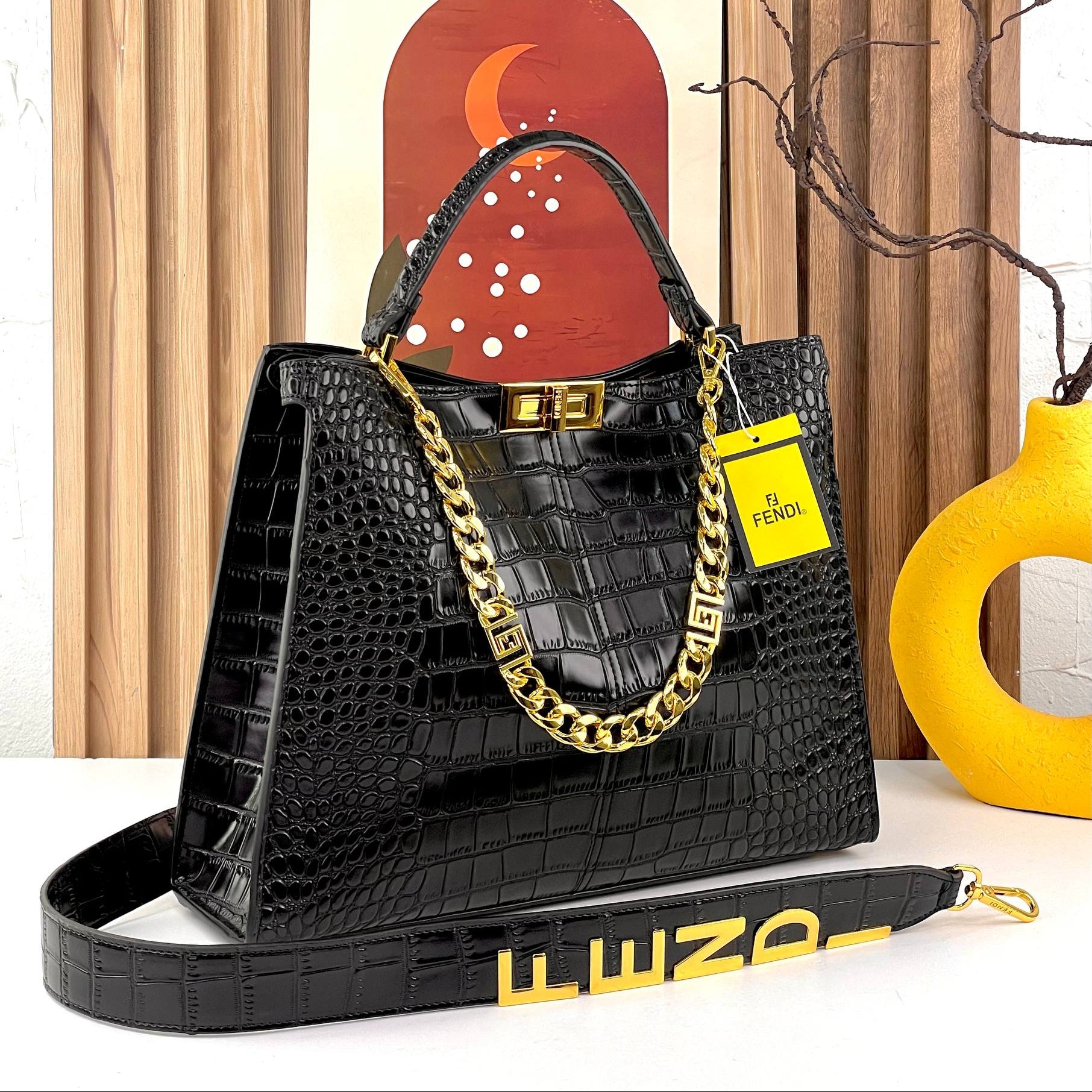 Fendi Black Signature Tote 🖤