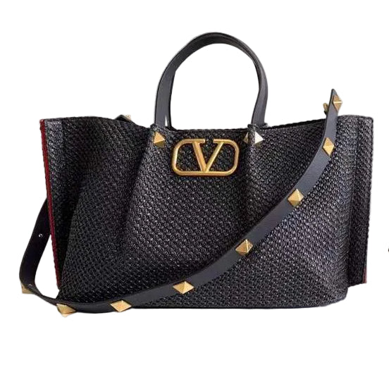 VALENTINO: Top Quality Bag 🖤🤍🤎