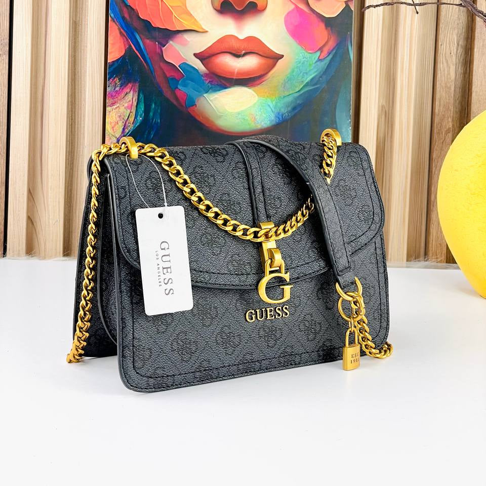 GUESS Colorblock Bag 🤎💙🖤 Chic & Compact