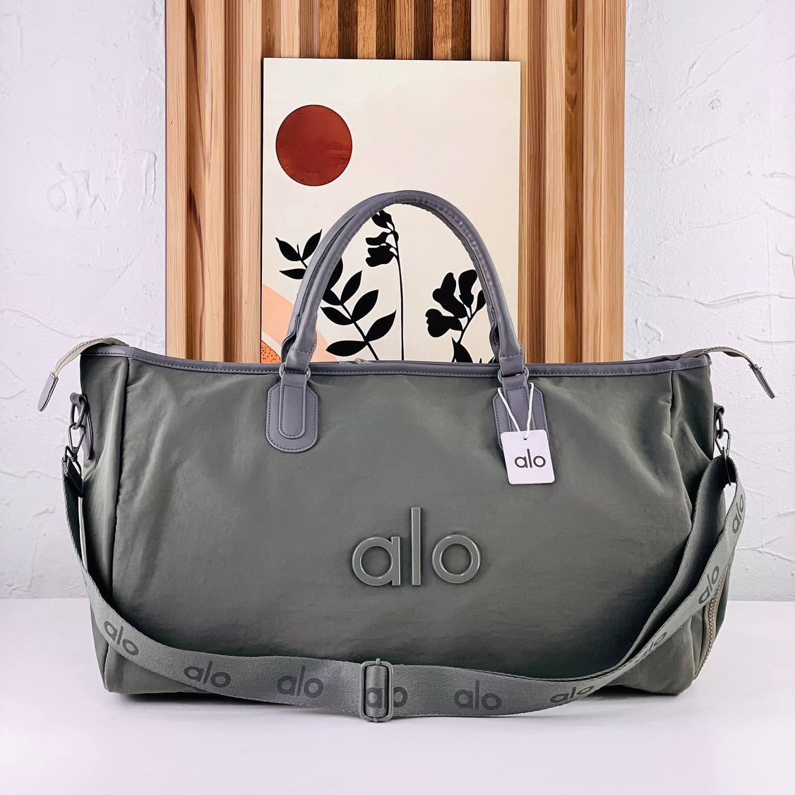 ALO Olive Duffle Bag with Brown Accents 🫒💼👜