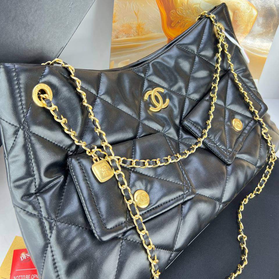 Chanel Quilted Shoulder Bag with Gold Chain Detail 👜✨
