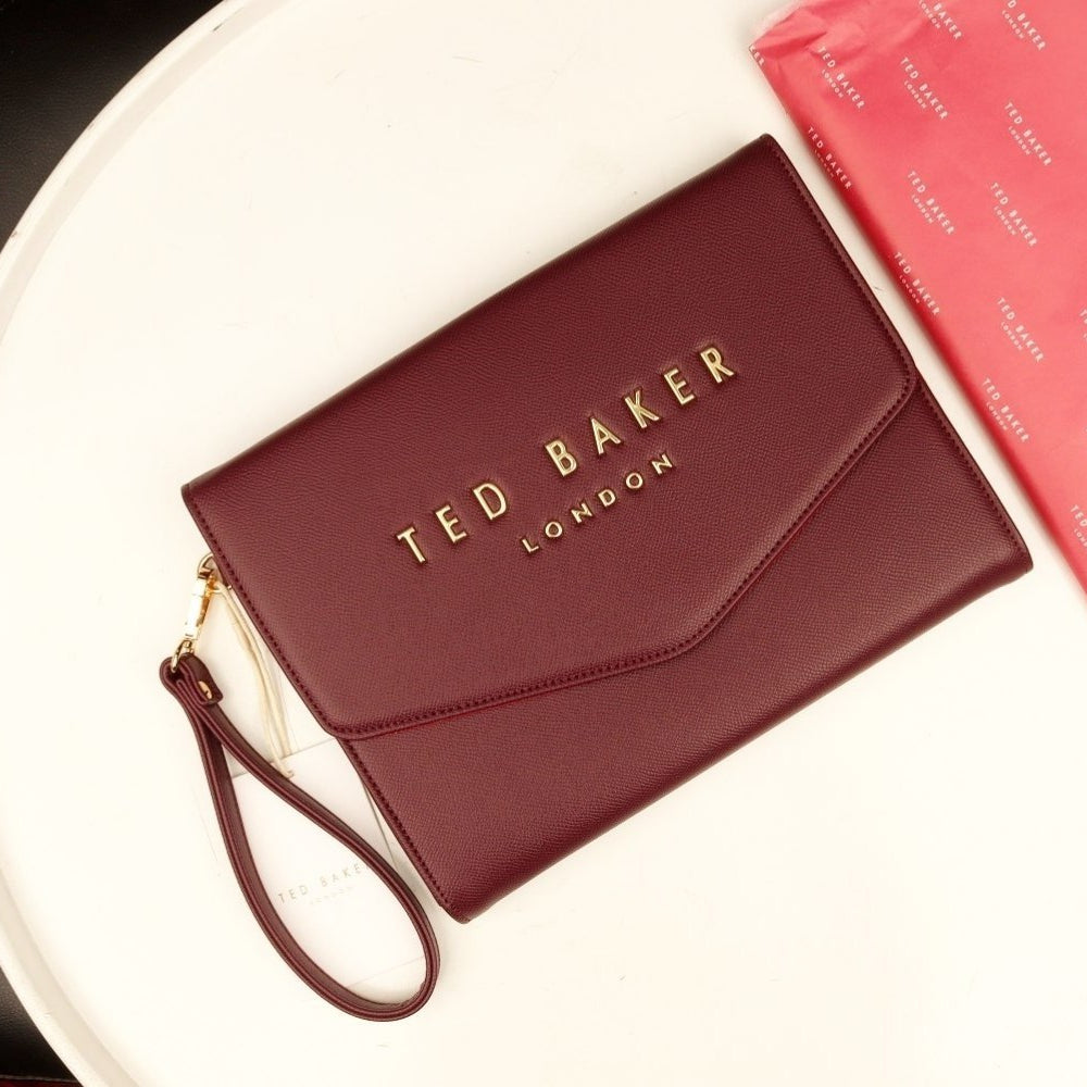 Ted Baker London Envelope Clutch in Polished Black