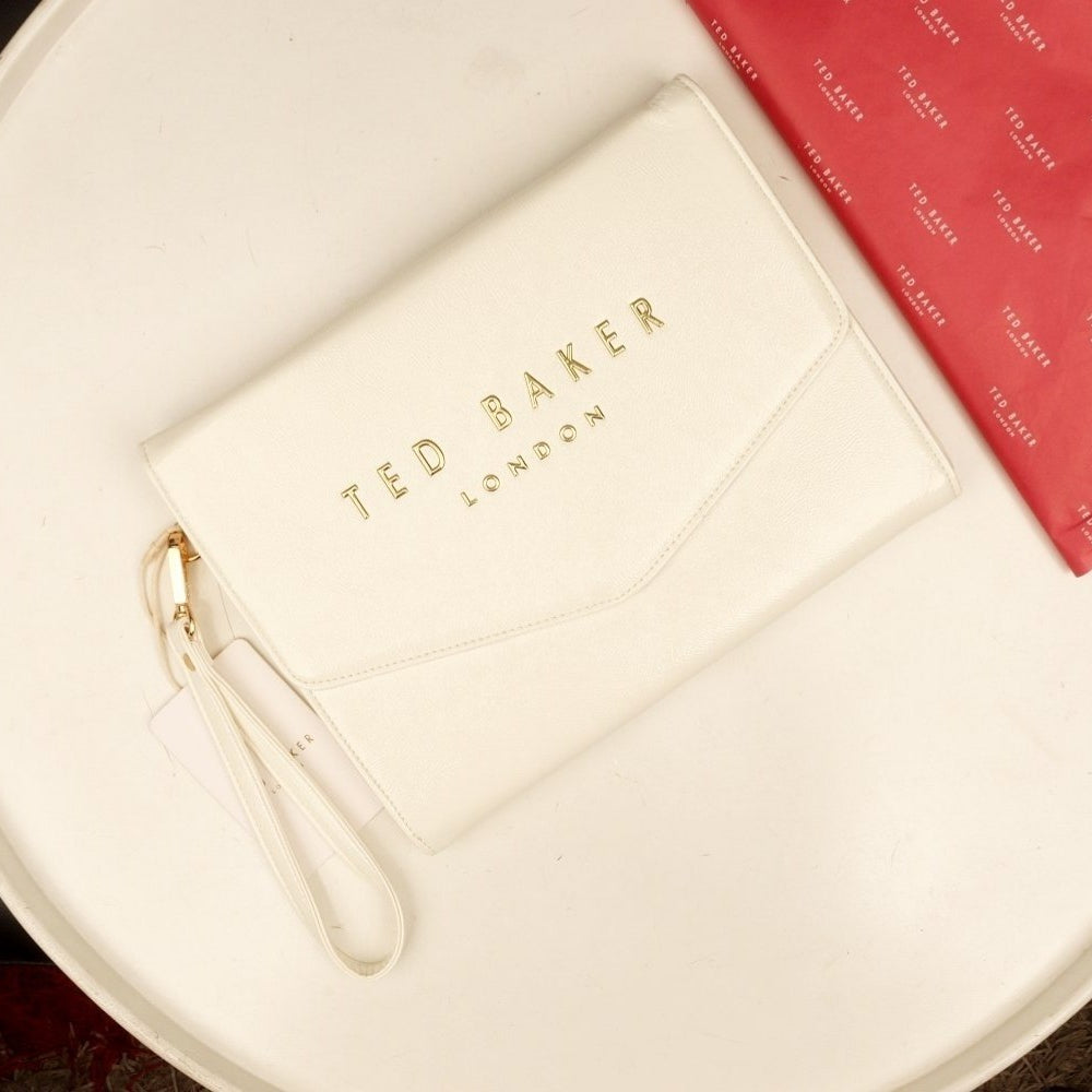 Ted Baker London Envelope Clutch in Polished Black