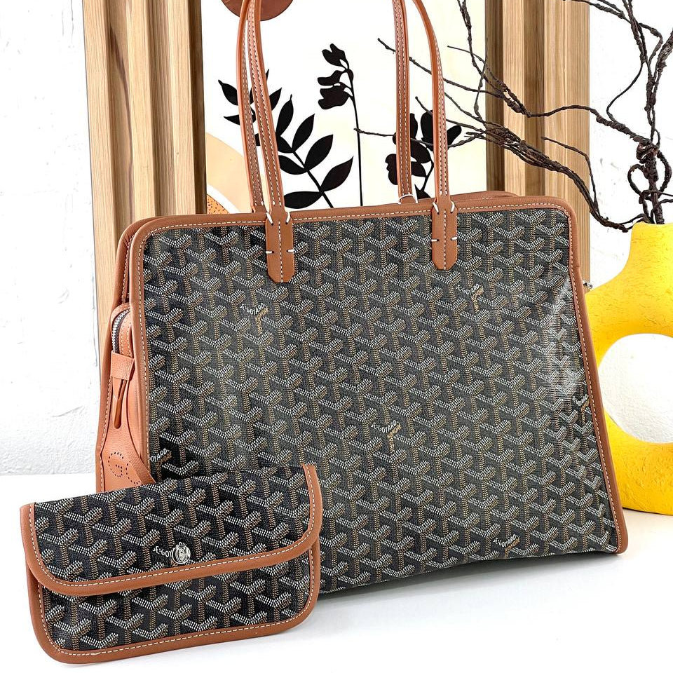 Goyard Monogram Signature Leather Trim Tote with Pouch