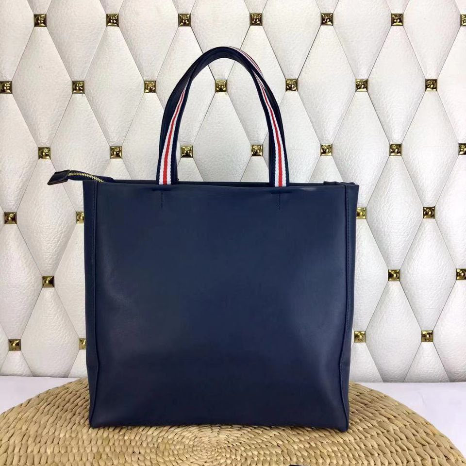 Tommy Hilfiger Navy Tote: Stars & Stripes Style 🇺🇸👜⭐