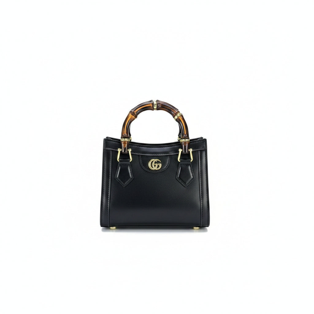 Gucci Bamboo Handle Handbag with Gold Tone Hardware 👜✨