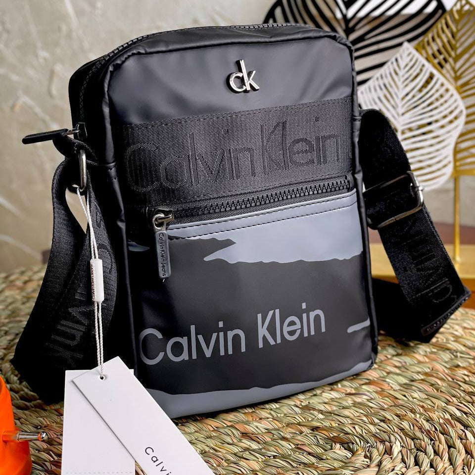 Calvin Klein Jeans Modern Contrast Crossbody Bag