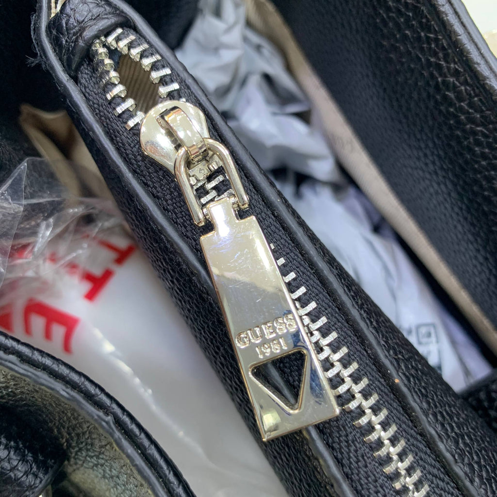 Guess Textured White Handbag with Silver Hardware
