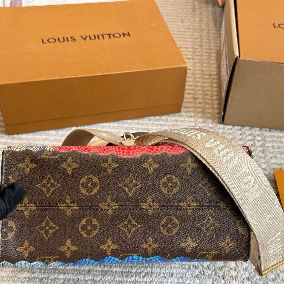 Louis Vuitton Pumpkin Print Monogram Canvas Handbag