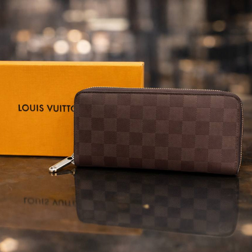 LOUIS VUITTON Bi-Fold Wallet 💼 In Signature Colors 🖤🤎💙