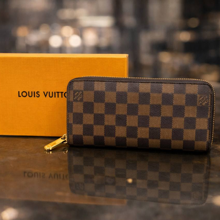 LOUIS VUITTON Bi-Fold Wallet 💼 In Signature Colors 🖤🤎💙