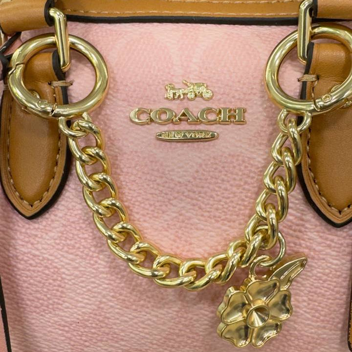 Coach Pink Floral Charm Leather Handbag with Gold-Tone Hardware 🌸👜