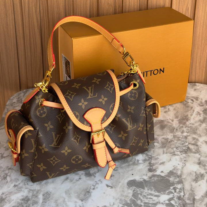 Louis Vuitton Monogram Handbag with Gold-Tone Chain Details 👜✨