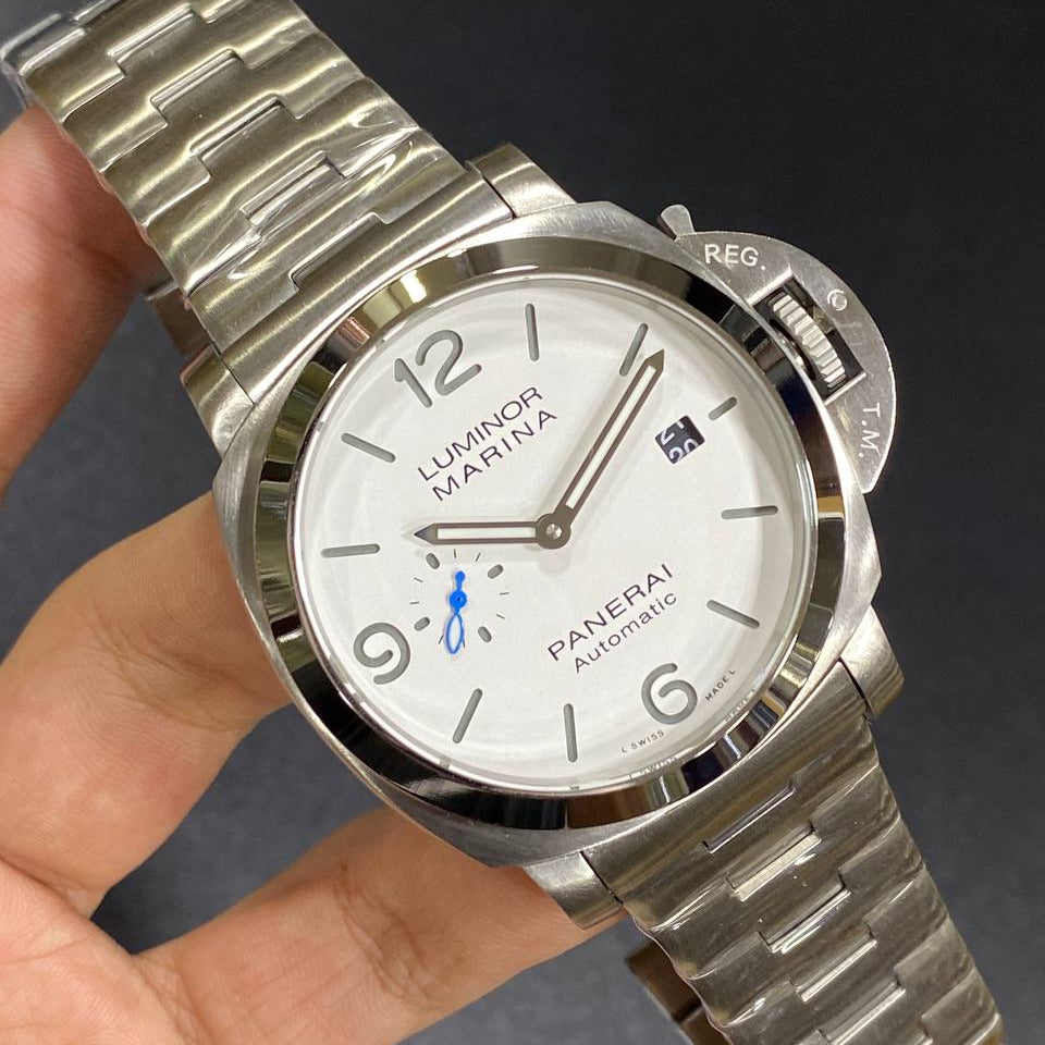 Luminor Panerai Automatic Stainless Steel Bracelet Watch