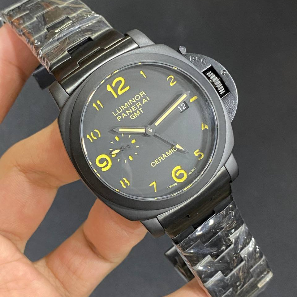 Luminor Panerai Automatic Stainless Steel Bracelet Watch