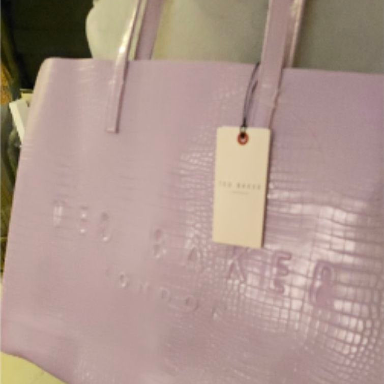 Ted Baker London Burgundy Croc-Effect Patent Tote Bag 👜🍷✨
