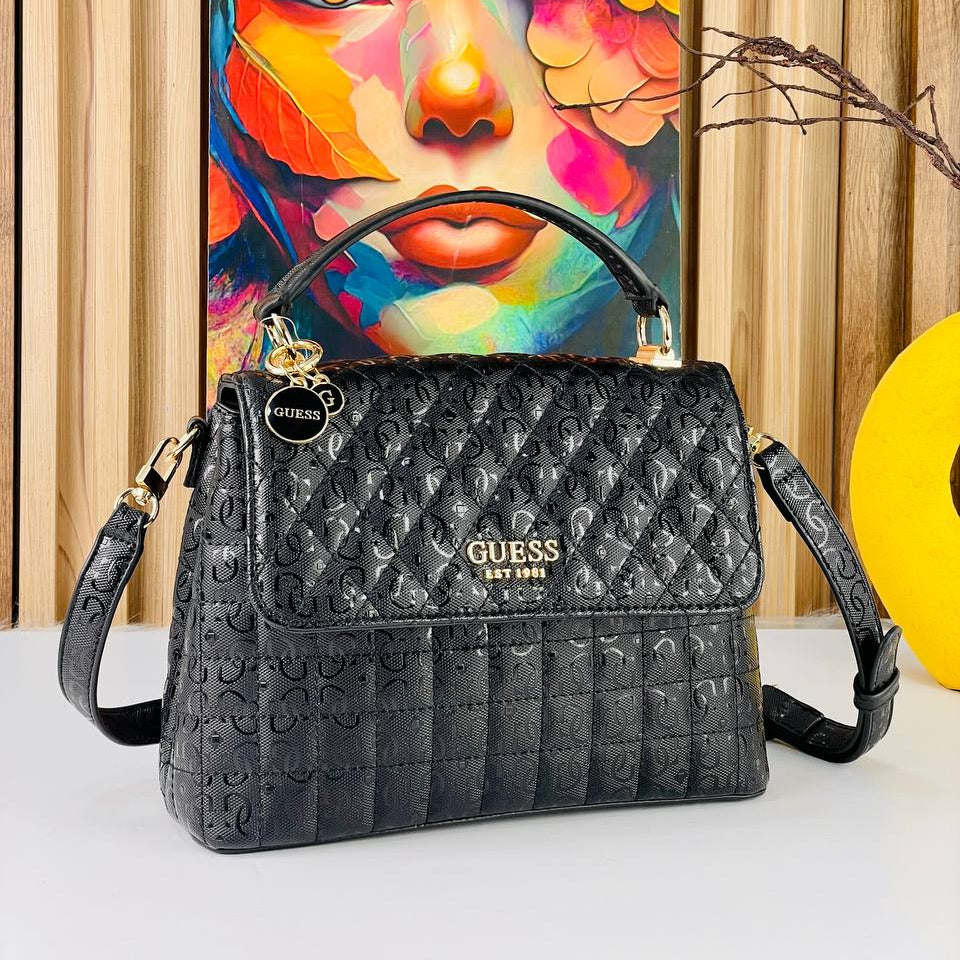 GUESS Beige & Black Bag: Chic Everyday Style 👜🖤