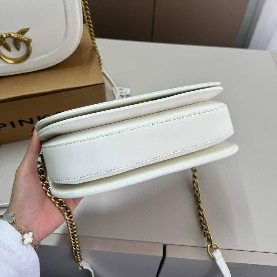 Pinko Shoulder Bag with Signature Gold-Tone Bird Hardware 🕊️✨