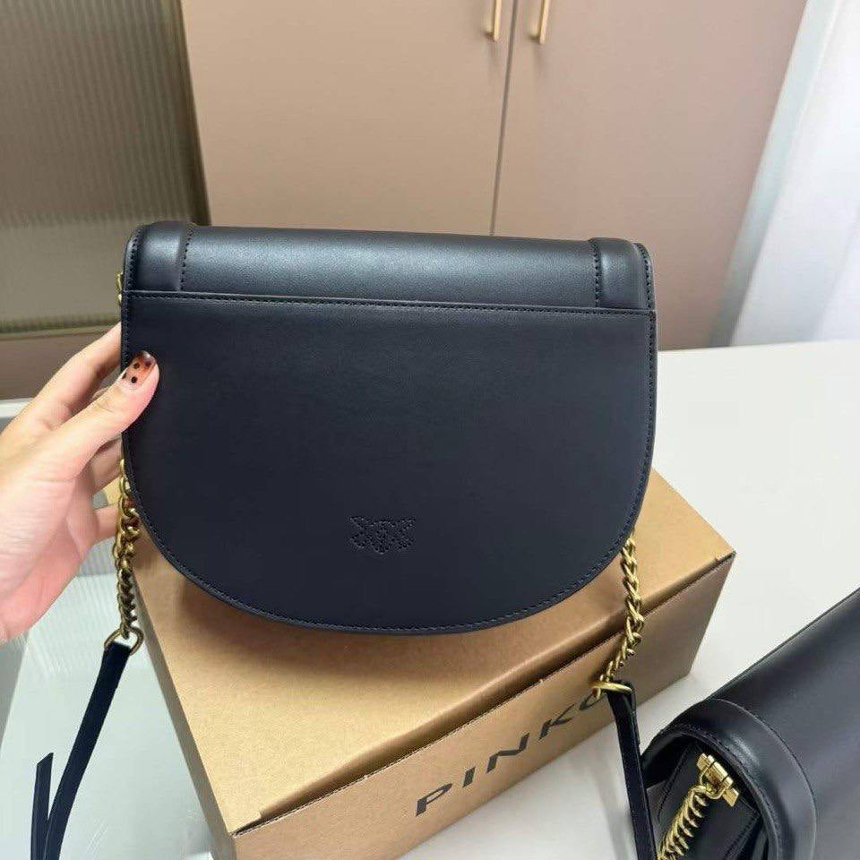 Pinko Shoulder Bag with Signature Gold-Tone Bird Hardware 🕊️✨