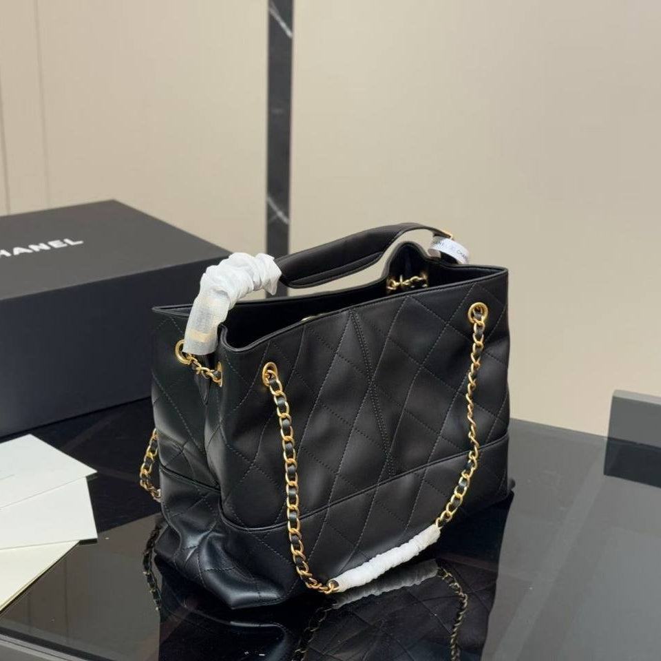 Chanel Quilted Leather Shoulder Bag with Gold Tone Chain