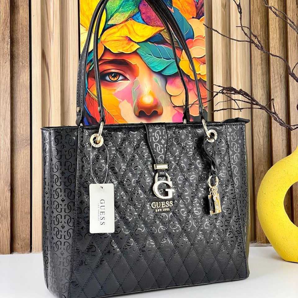 GUESS Chic Tote Bag 👜⚪🖤 Beige Accent