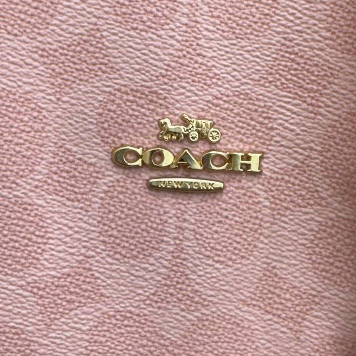 Coach Signature C Pink Tote with Floral Charm 🌸👜
