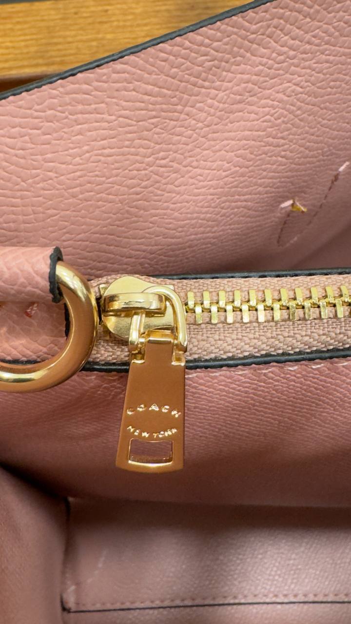 Coach Signature C Pink Tote with Floral Charm 🌸👜