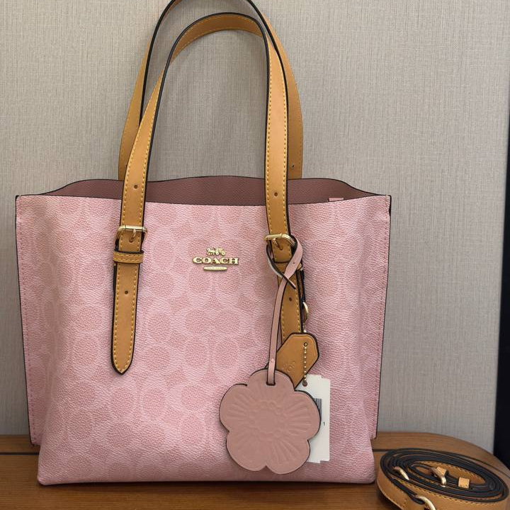 Coach Signature C Pink Tote with Floral Charm 🌸👜