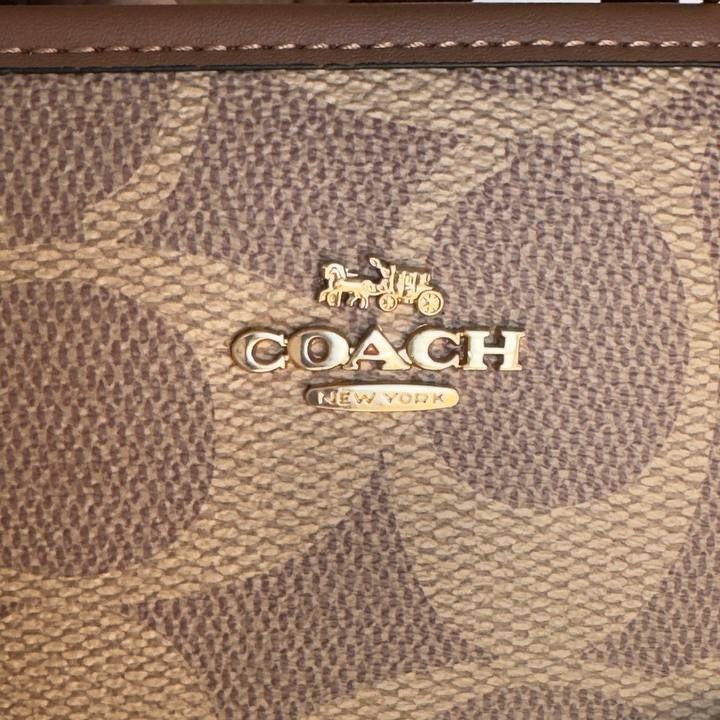 Coach Signature Flower Charm Bag Set with Matching Card Holder 🌸👜
