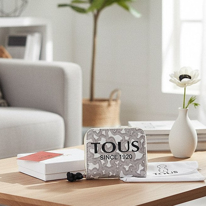 TOUS Compact Wallet 🧸