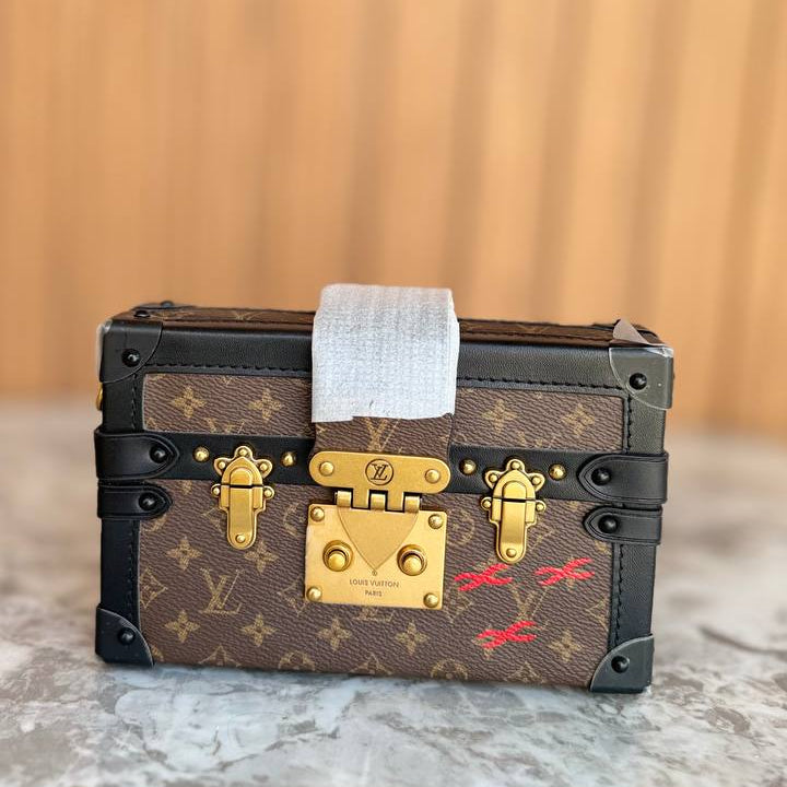 Louis Vuitton Trunk Bag in Monogram Canvas and Leather 👜✨