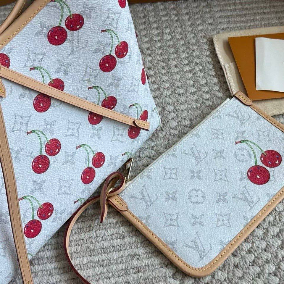 Louis Vuitton Monogram Cerises Cherry Hobo Bag 🍒✨👜