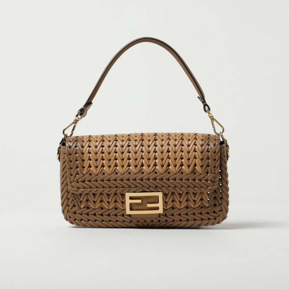 Fendi Brown Bag 👜 Chic Designer Handbag 🤎