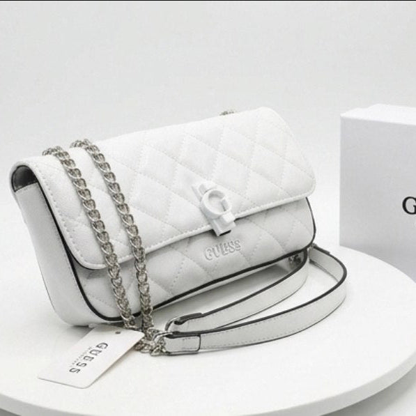 Guess White Shiny Leather Bag 🤍✨