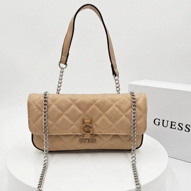 Guess White Shiny Leather Bag 🤍✨