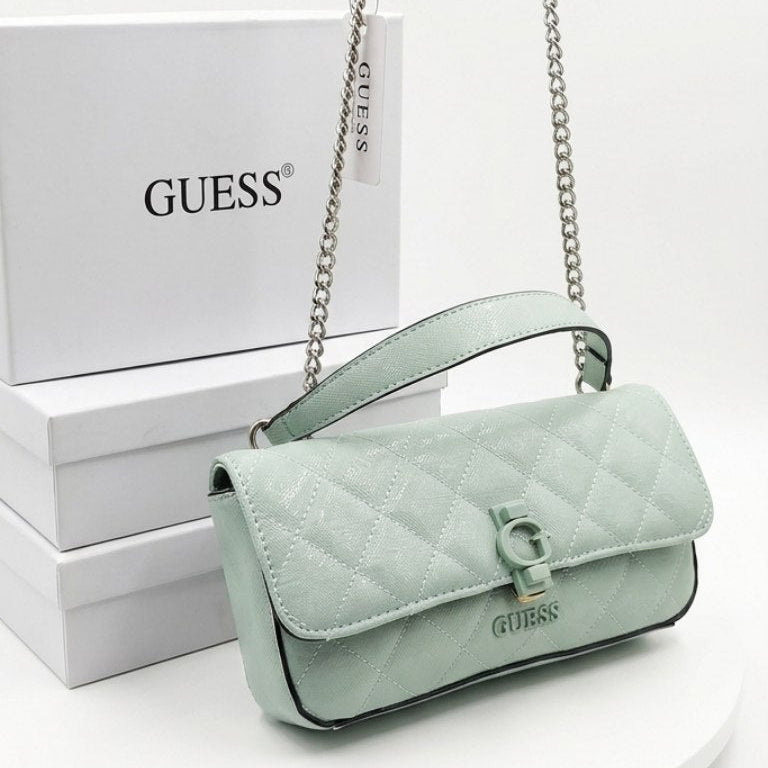 Guess White Shiny Leather Bag 🤍✨