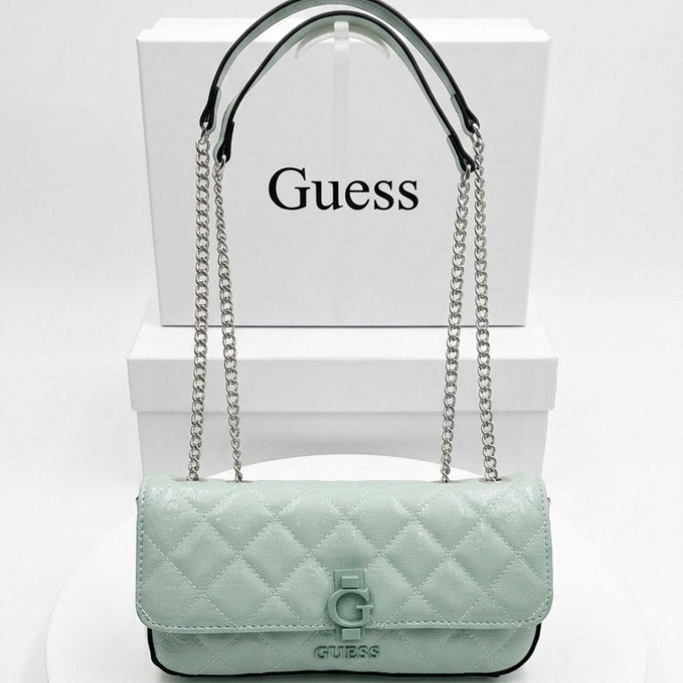 Guess White Shiny Leather Bag 🤍✨