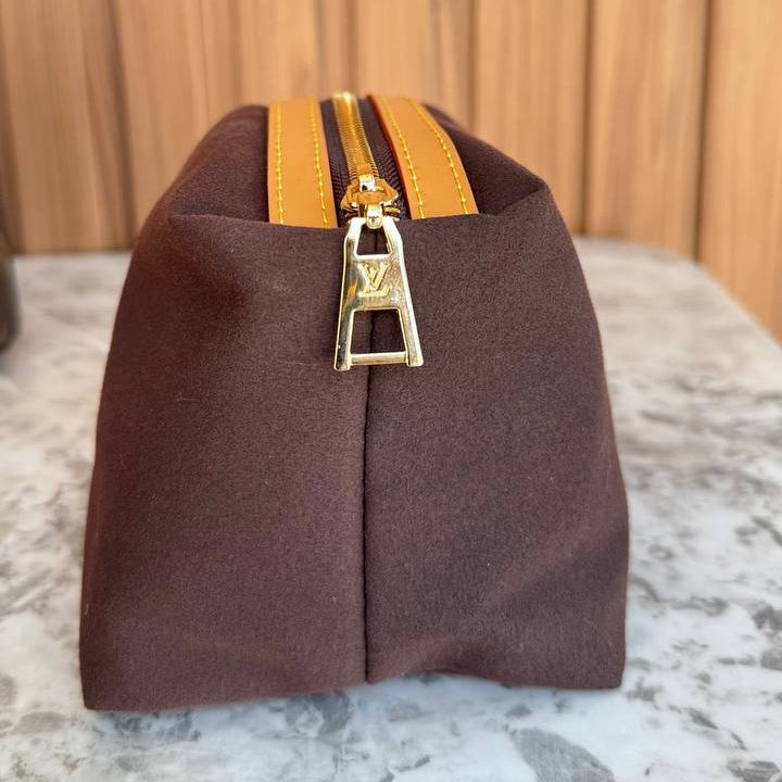 Louis Vuitton Monogram Bucket Bag with Scarf and Pouch 👜✨