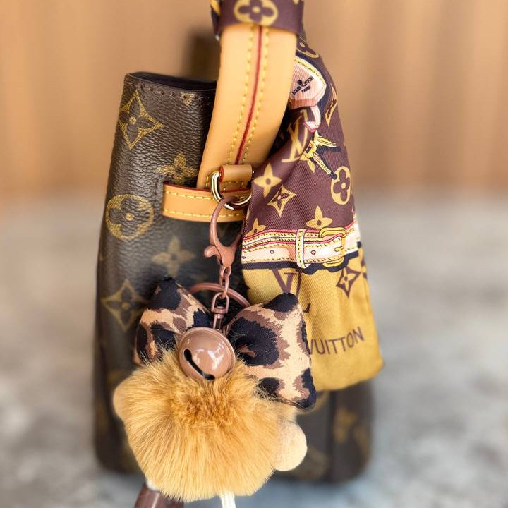 Louis Vuitton Monogram Bucket Bag with Scarf and Pouch 👜✨