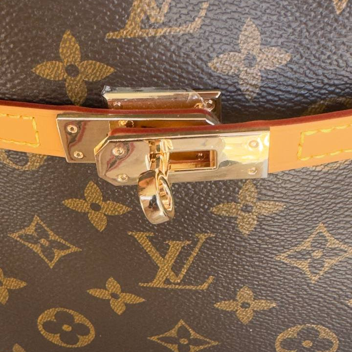 Louis Vuitton Monogram Bucket Bag with Scarf and Pouch 👜✨