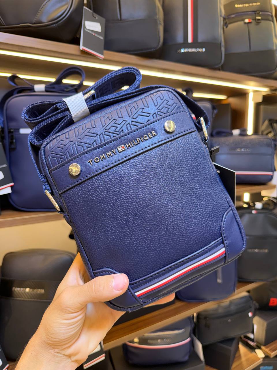 Tommy Hilfiger Textured Black Crossbody Bag with Signature Stripe 👜