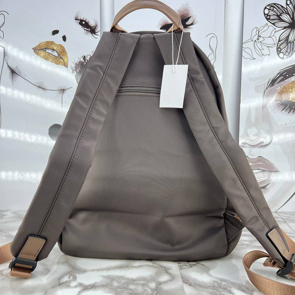 LA BUBU Brown Backpack: Everyday Essential 🎒👜💼
