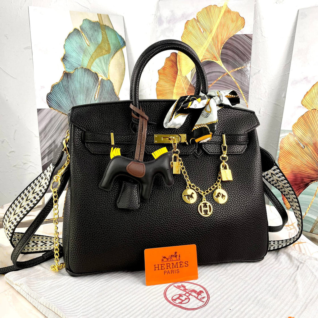 HERMES Rouge Casaque Bag 💖🖤❤️