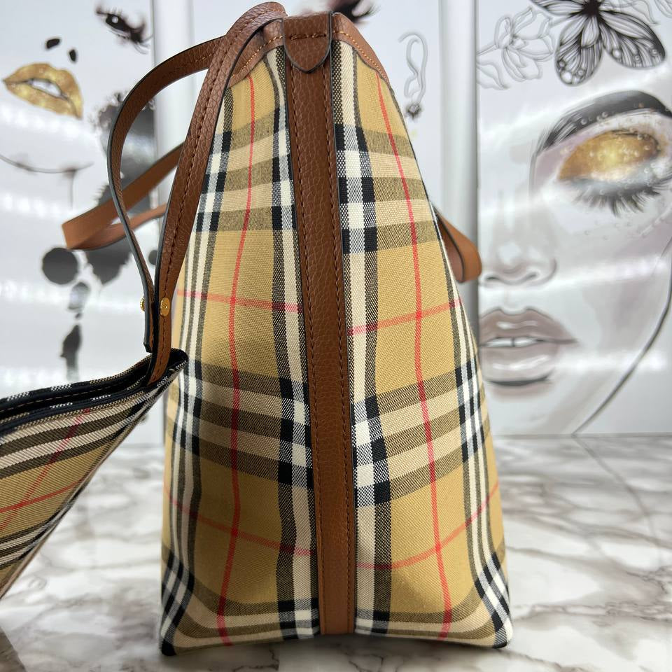 RURBERRY Beige & Brown Tote 👜 Classic Chic Style